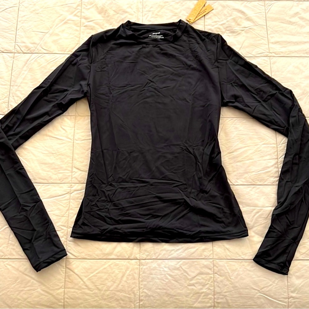 NWT: SKIMS Fits Everybody Long Sleeve Shirt - Small - Color: Onyx